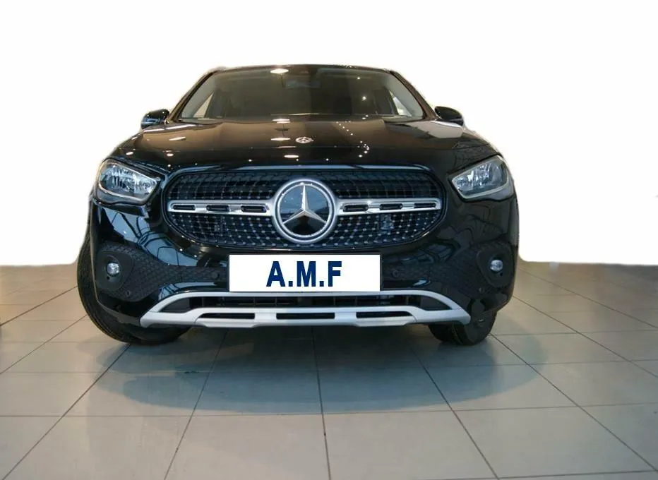 MERCEDES BENZ Classe GLA GLA 200 d Automatic Executive Image 2